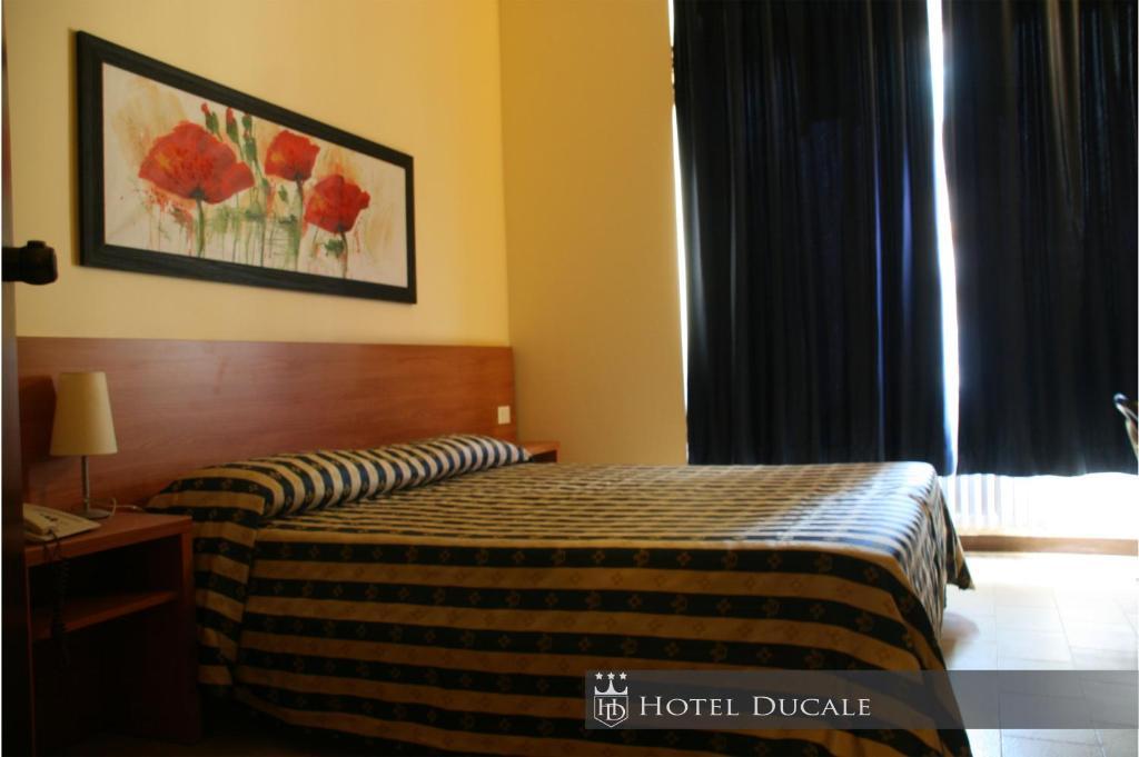 Hotel Ducale Vigevano Camera foto